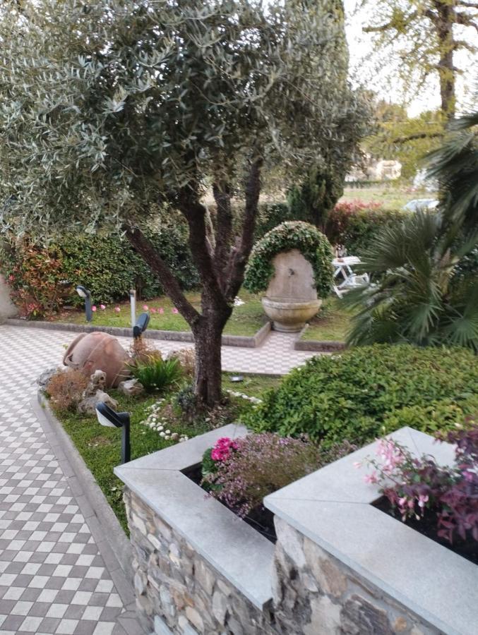 Вилла Melody House - Dependance Castel del Bosco  Экстерьер фото