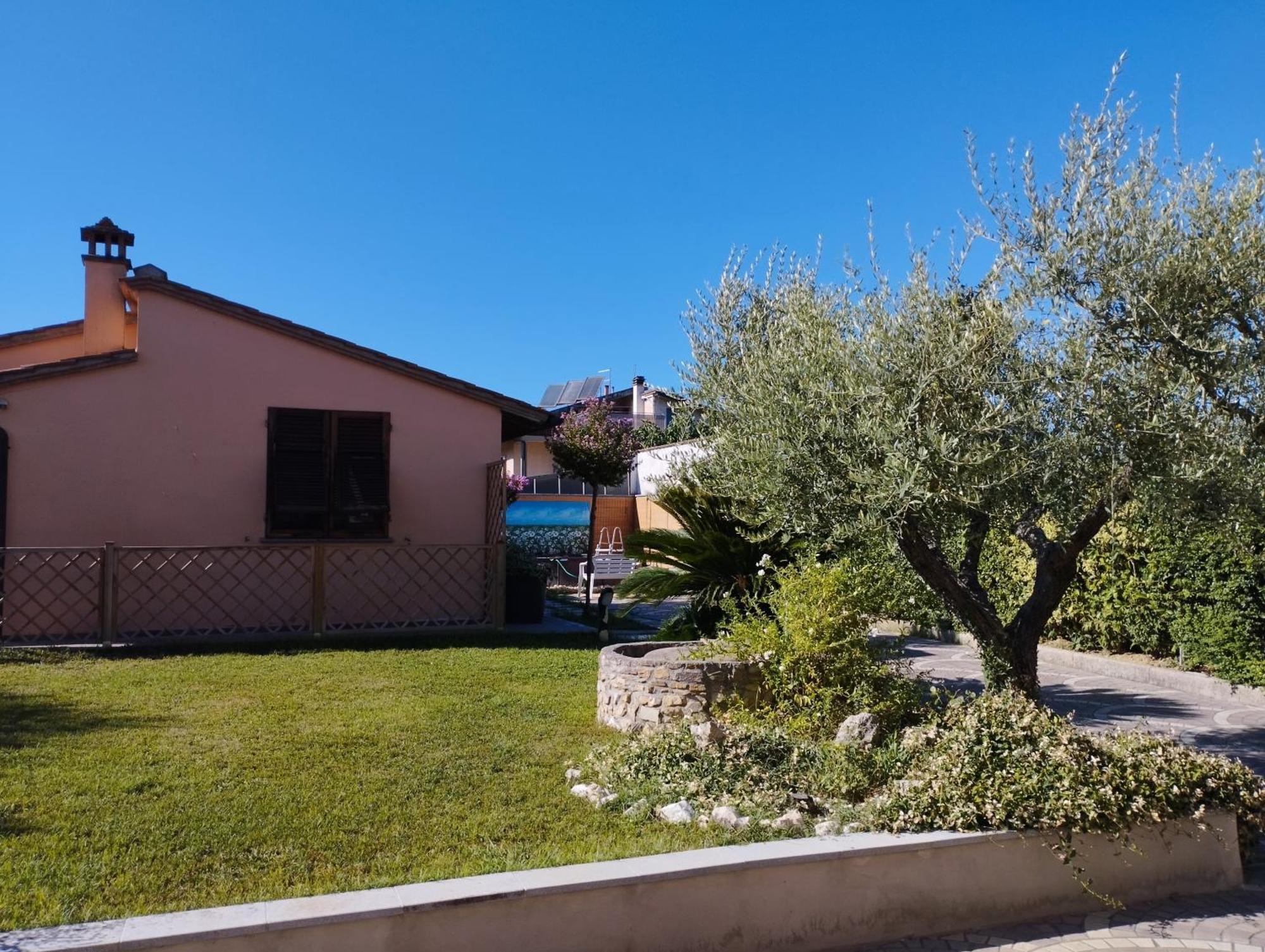 Вилла Melody House - Dependance Castel del Bosco  Экстерьер фото